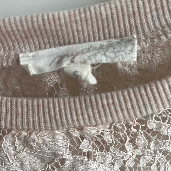 Mystree cream colored sheet top - Picture 4 of 6